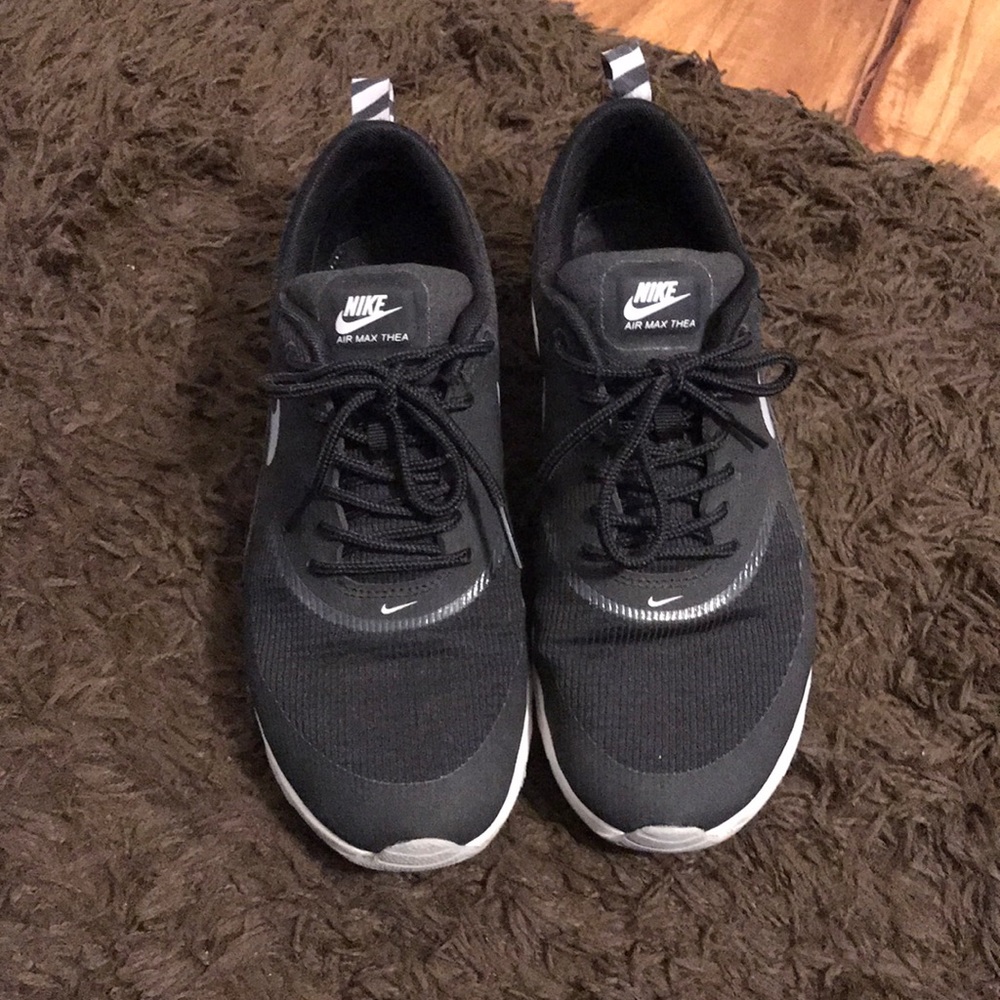 Nike Air Max Thea 7.5 Black